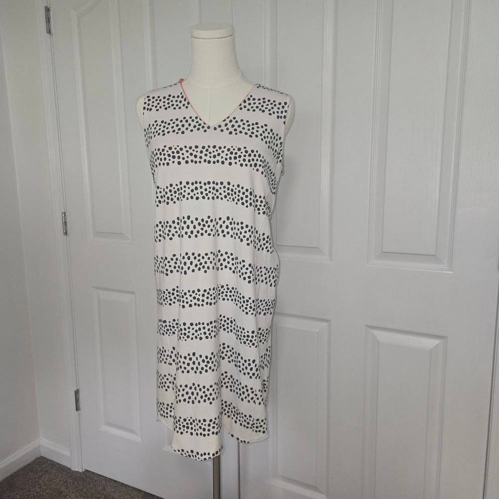 Duffield Lane Shift Dress Womens Medium‎ White Black Dotted V-Neck Sleeveless